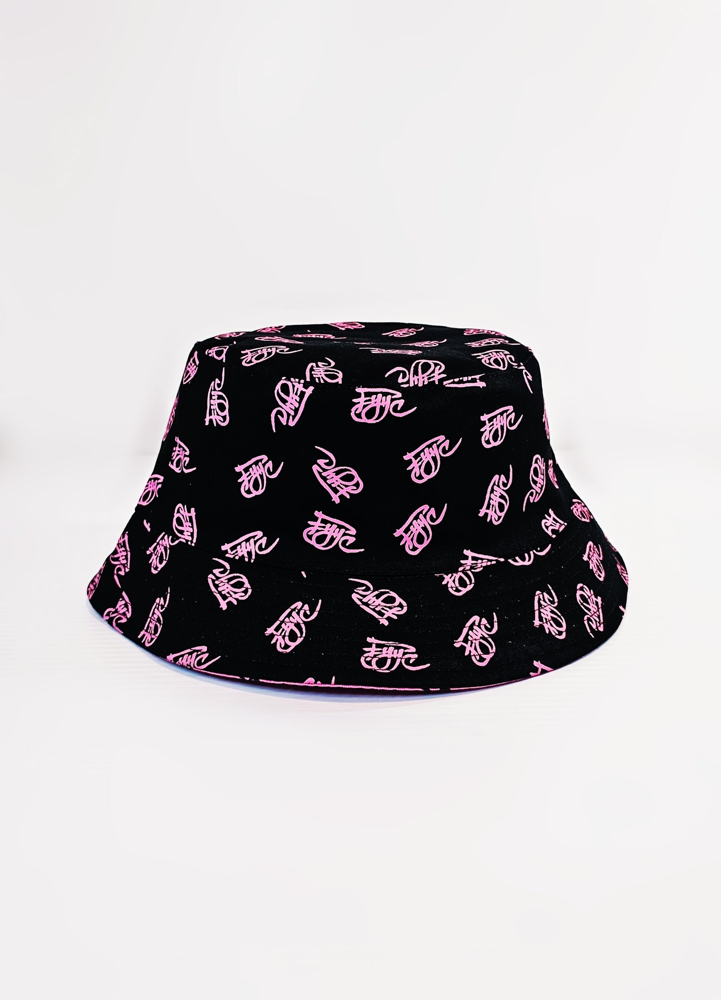 PINK AND BLACK MINI LOGO BUCKET HAT