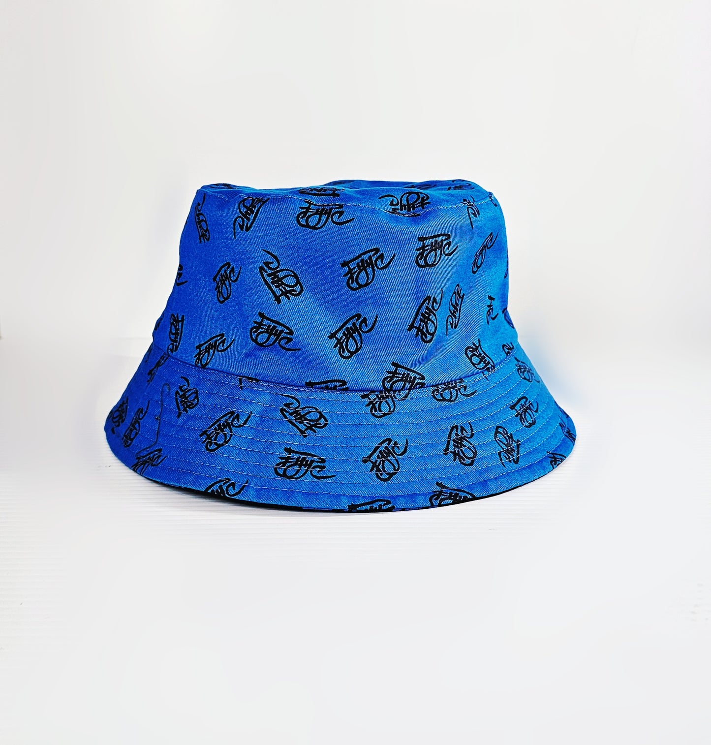 BLUE AND BLACK MINI LOGO BUCKET HAT